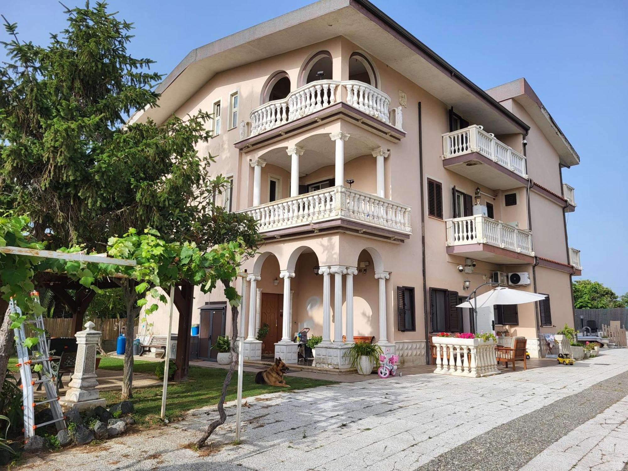 Magna Grecia Couette-café SantʼEufemia Lamezia